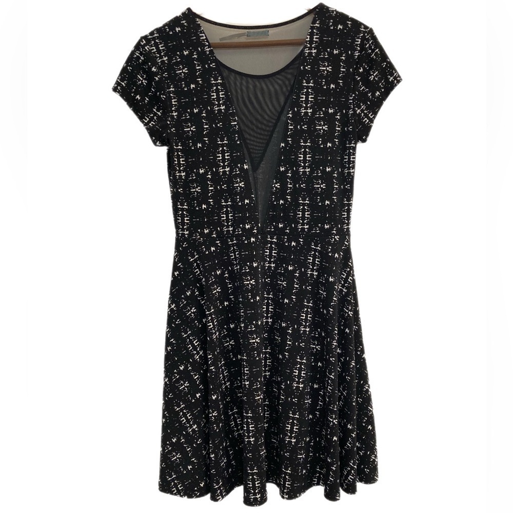 Kimchi Blue black & white mesh insert skater fit and flare dress - Picture 3 of 5